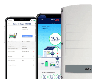 Widok falownika SolarEdge oraz dwóch smartfonów pokazujących aplikację do monitorowania ładowania samochodu elektrycznego i pracy instalacji fotowoltaicznej.
